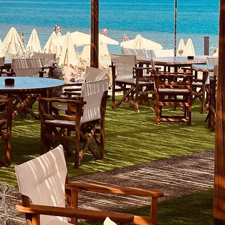 Indigo Seaside Experience Aparthotel